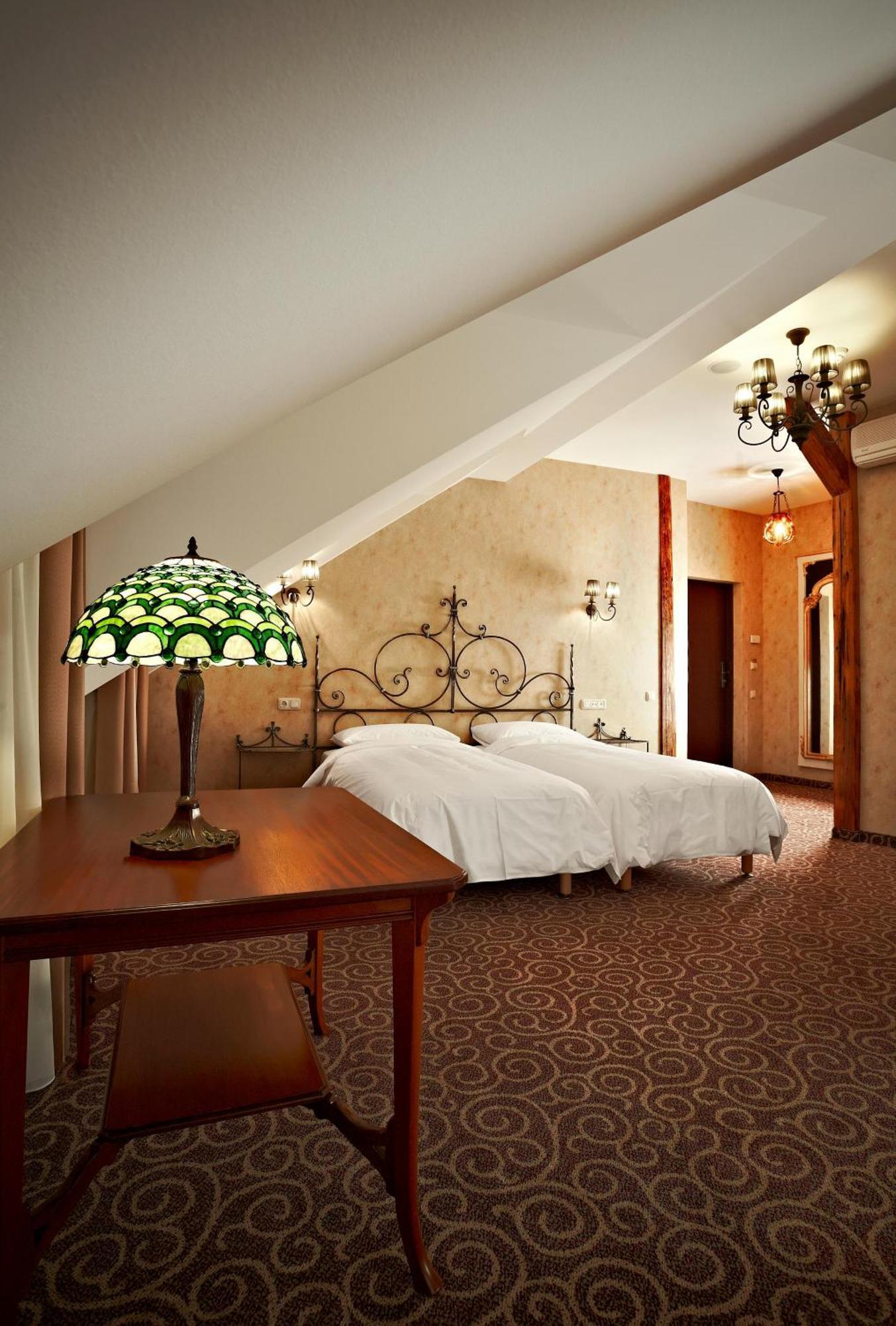 Hotel Boutique Justus 4*