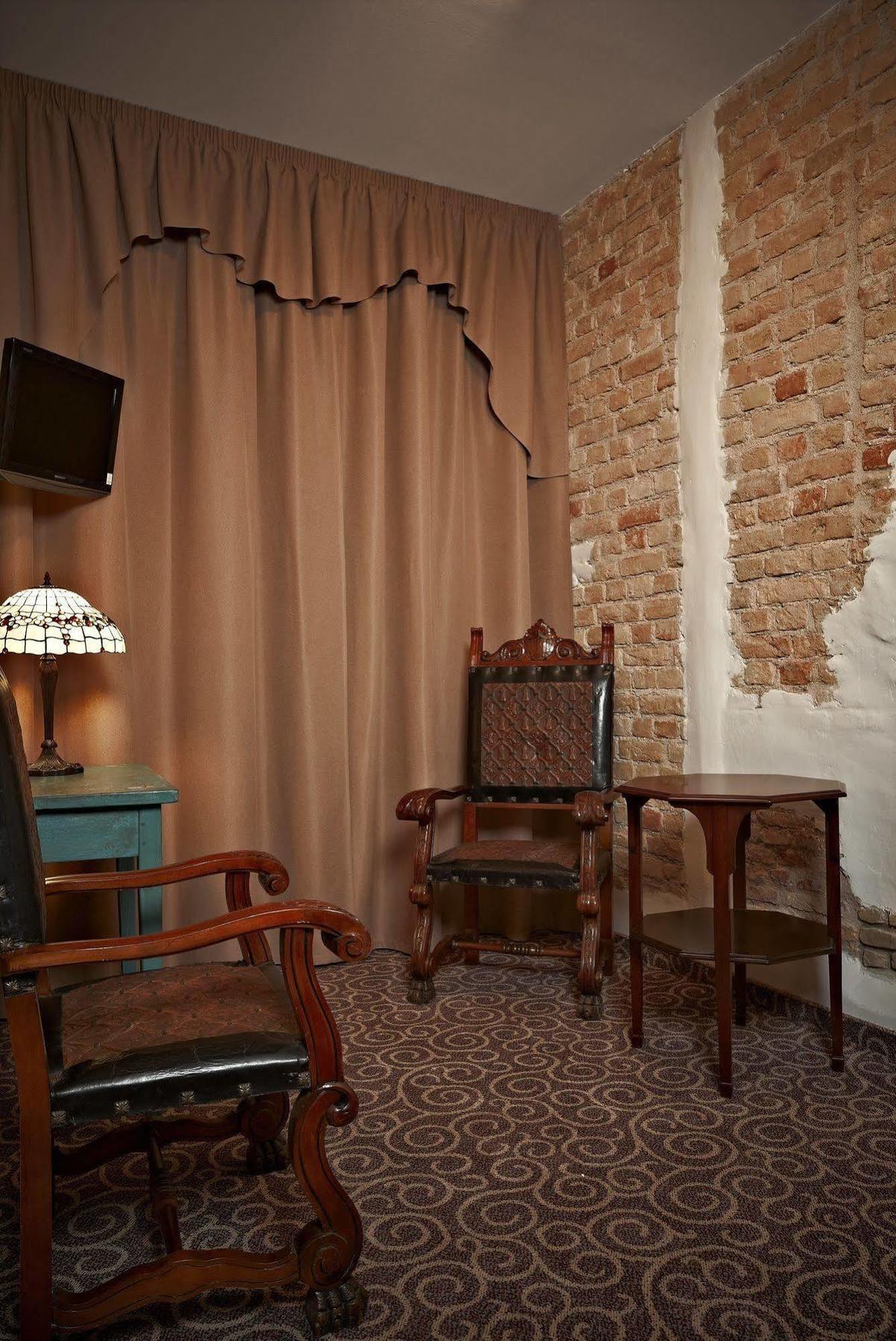 Boutique Justus Hotel 4*